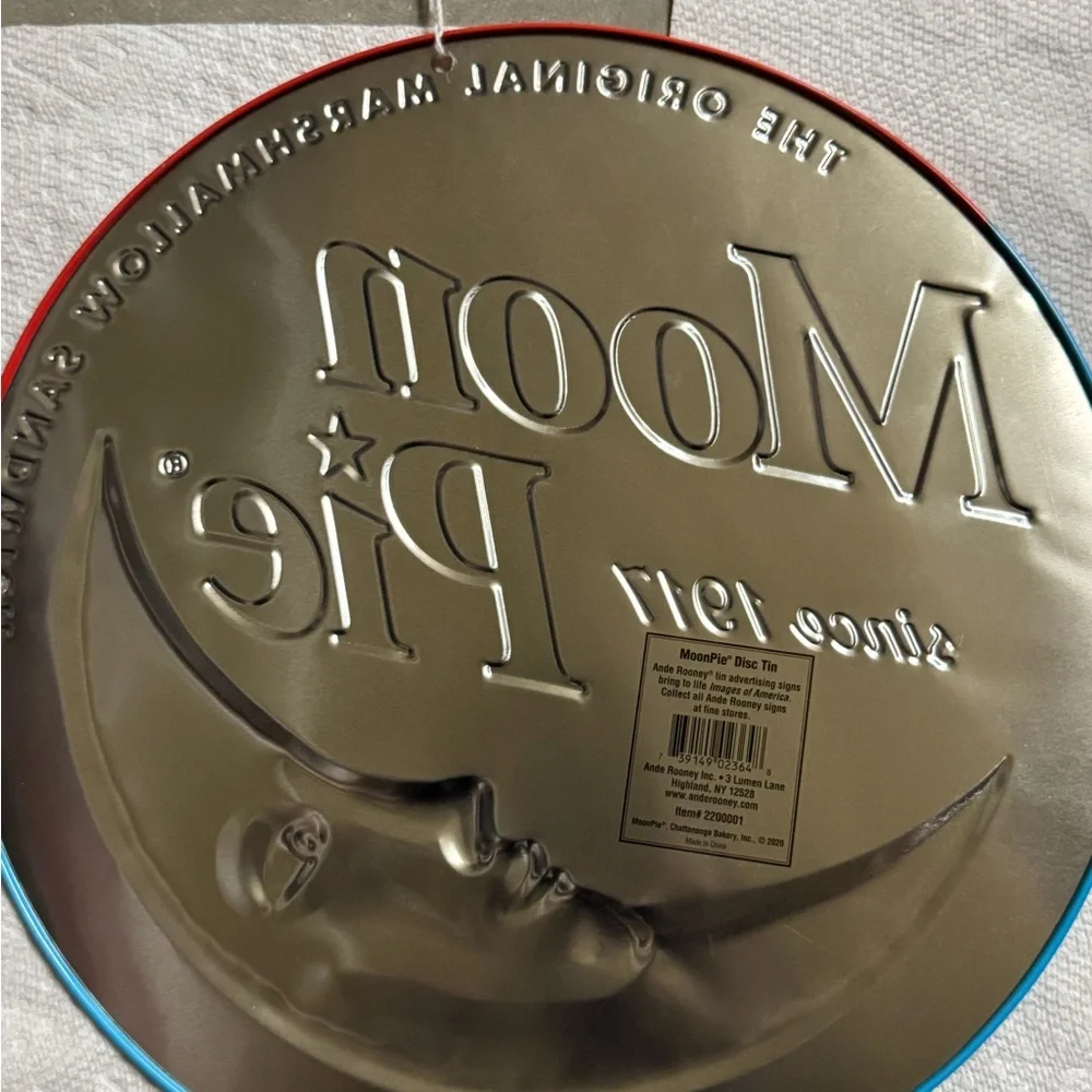 Wall Decor‎ Sign - Moon Pie
